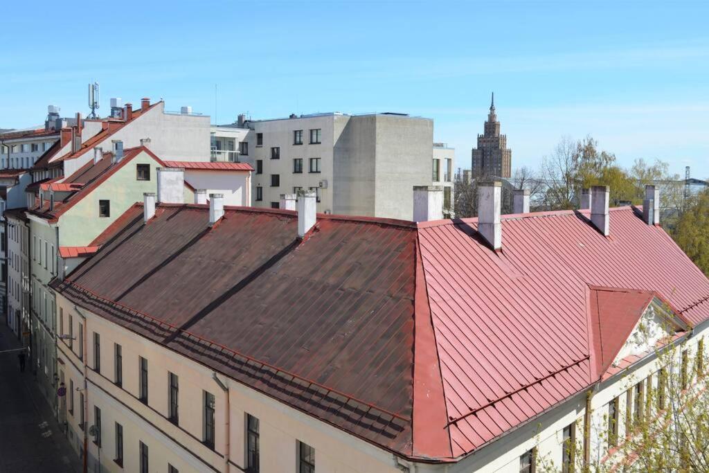 Luxury Apartment With A Balcony And View In Riga Old Town Exterior photo